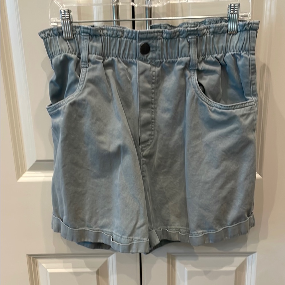 H&M Women's Paperbag High Waist Cuffed Shorts Dusty Blue M